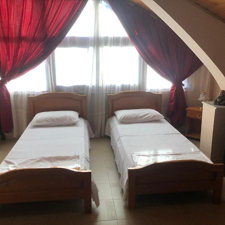 Villa Pepeto Durres Albania Exterior foto